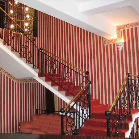 Hotel Ksiezycowy Dworek Ketrzyn Ngoại thất bức ảnh